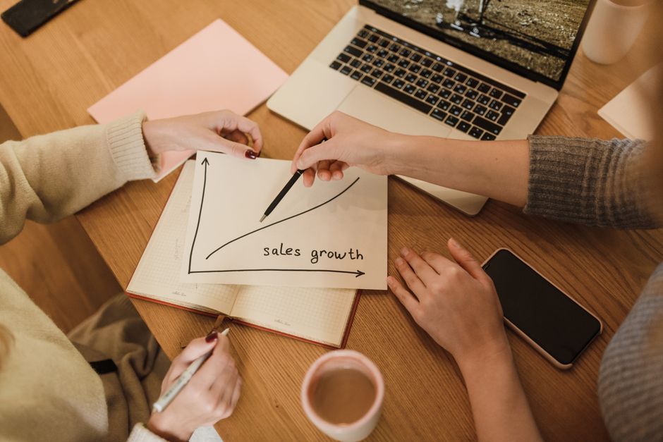 Planificación de crecimiento de ventas con gráficos